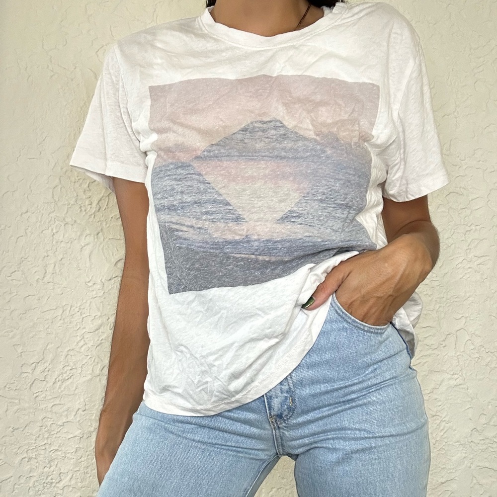 Vintage graphic white tee